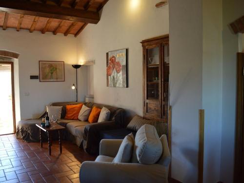 Quaint Villa In Asciano With Swimming Pool