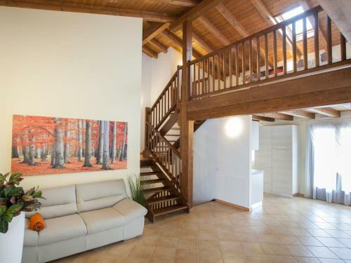 Beautiful Home In San Severino Marche With Pool