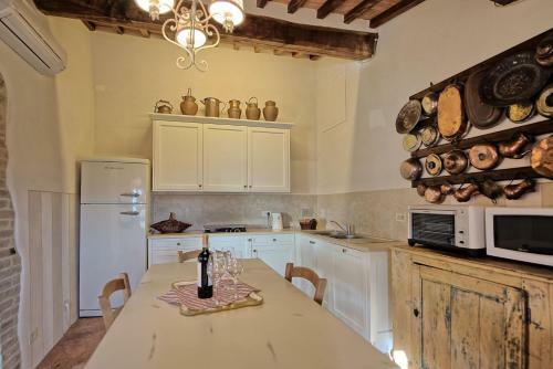 Tignano Villa Sleeps 6 Pool Air Con Wifi