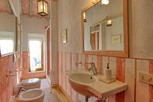 Tignano Villa Sleeps 6 Pool Air Con Wifi
