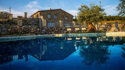 Trevinano Villa Sleeps 9 Pool Wifi