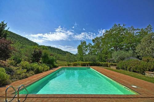 Trevinano Villa Sleeps 12 Pool Wifi