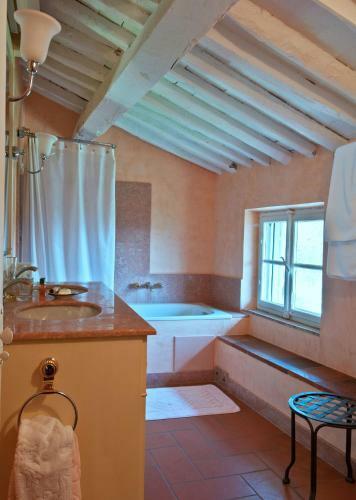 La Querce Villa Sleeps 8 Wifi