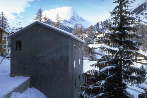 Zermatt Youth Hostel - Private Rooms