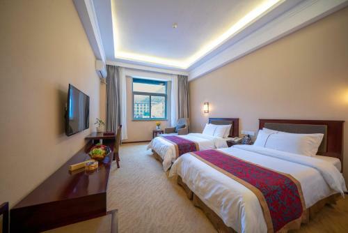 Hotel Ramada Encore Daocheng Yading