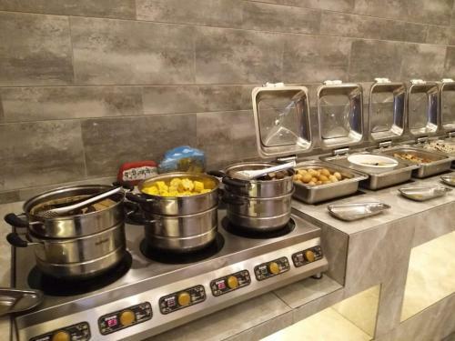 Hotel Ramada Encore Daocheng Yading