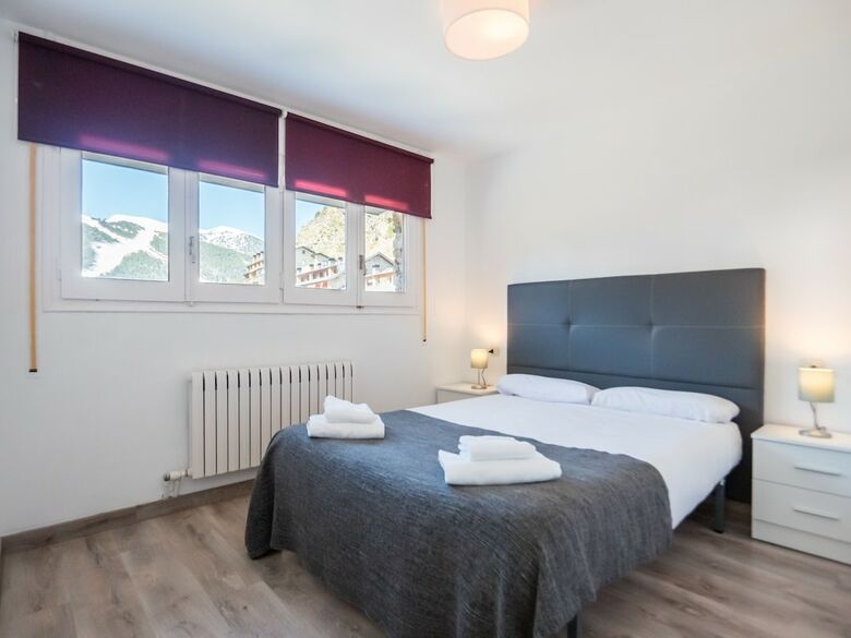 Can Pep Apartments - Near Soldeu Ski Resort