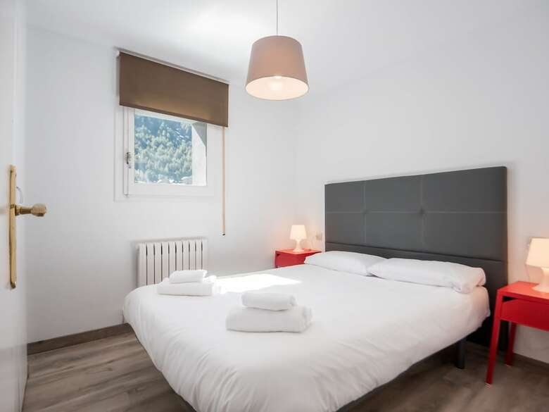 Can Pep Apartments - Near Soldeu Ski Resort