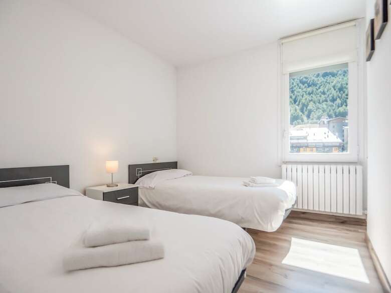 Can Pep Apartments - Near Soldeu Ski Resort