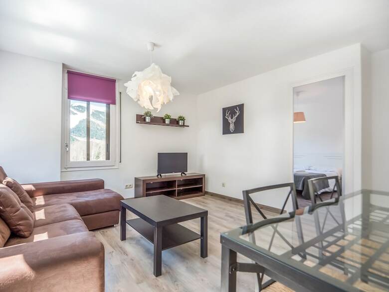Can Pep Apartments - Near Soldeu Ski Resort