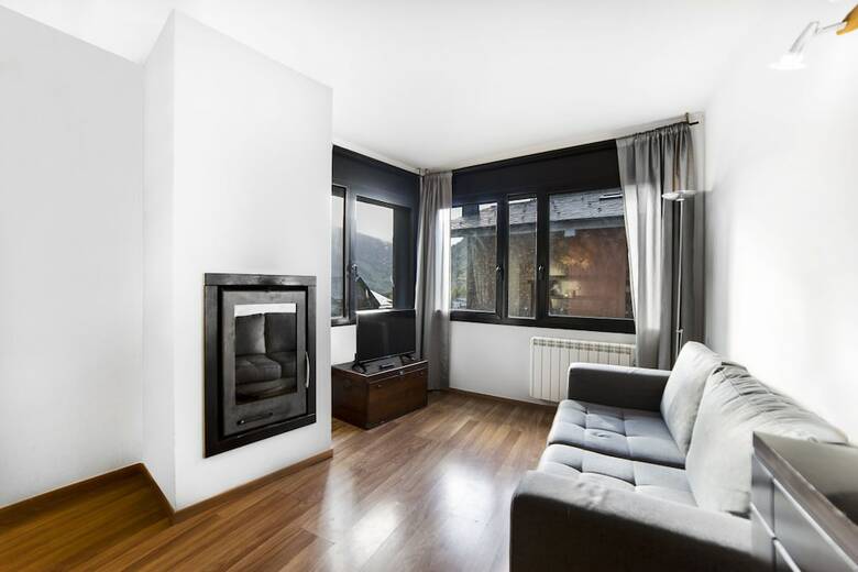 Apartamentos La Devesa - Near Soldeu Ski Resort