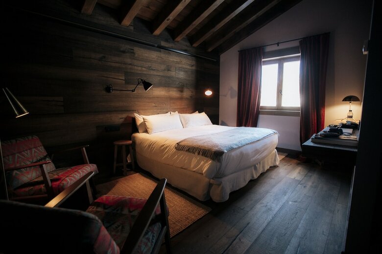 L'ovella Negra Mountain Lodge