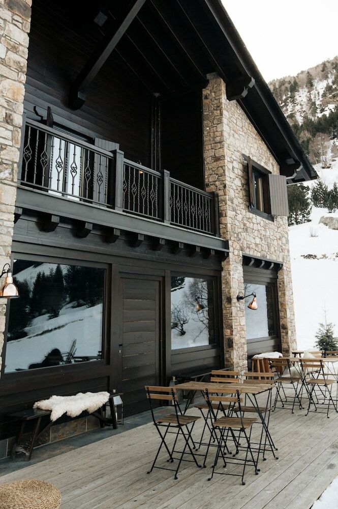 L'ovella Negra Mountain Lodge