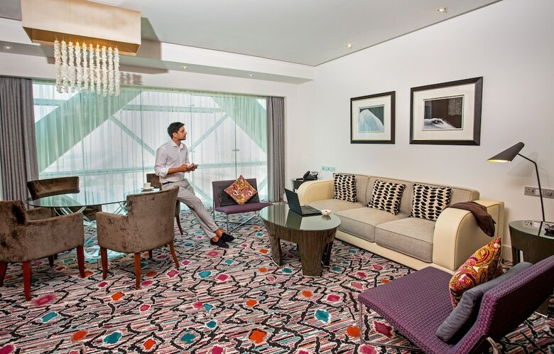 Hotel Andaz Capital Gate Abu Dhabi ? A Concept By Hyatt