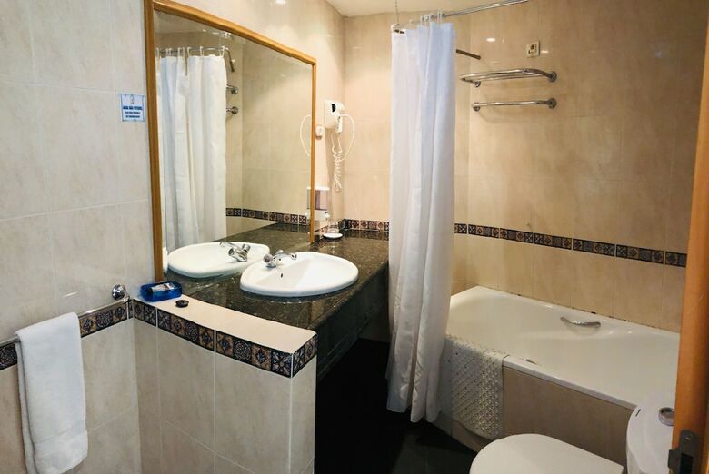 Golden Park Hotel