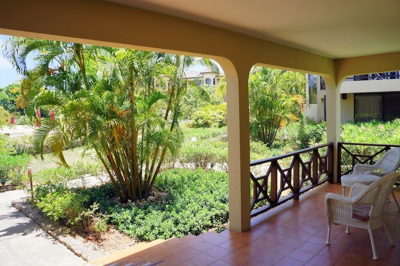 Paradise Cove Resort