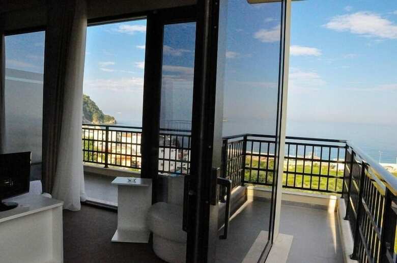 Rapos Resort Hotel
