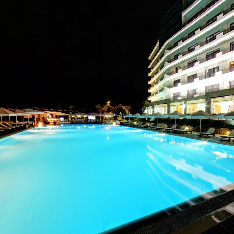 Rapos Resort Hotel