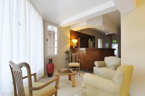 Hotel Canton De Las Sierras