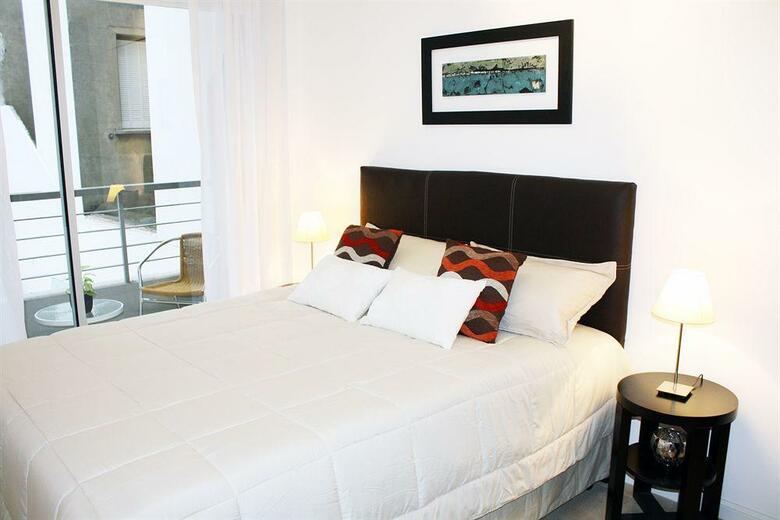 Apartamentos Arenales Suites