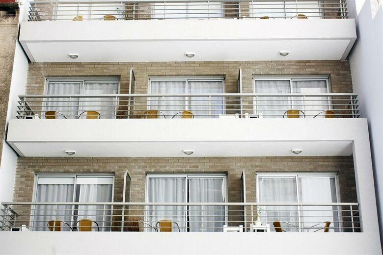 Apartamentos Arenales Suites