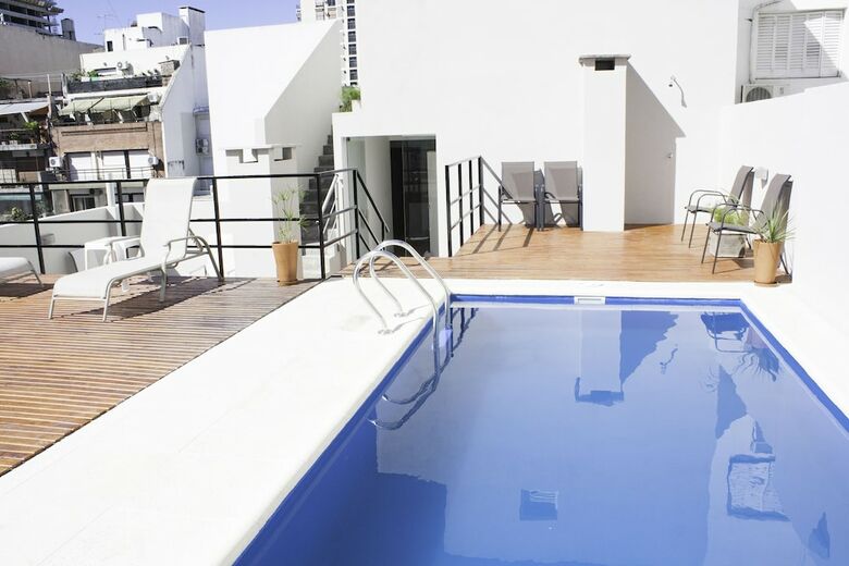Apartamentos Arenales Suites