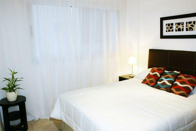Apartamentos Arenales Suites