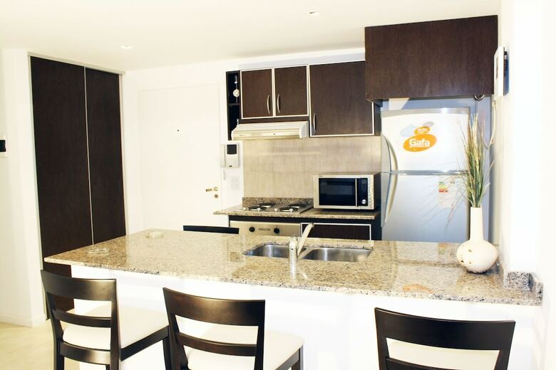 Apartamentos Arenales Suites
