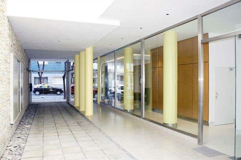 Apartamentos Arenales Suites