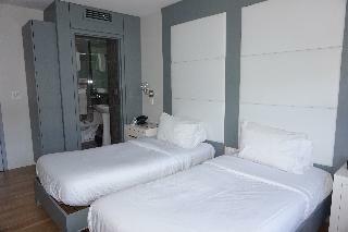 The Ridge Hotel