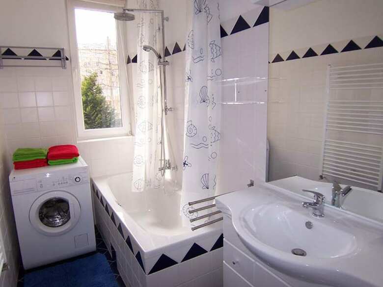Apartment Center