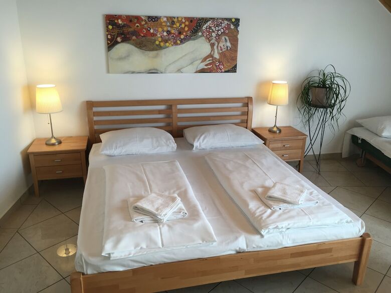 Apartamentos Ajo Vienna Garden - Contactless Check-in