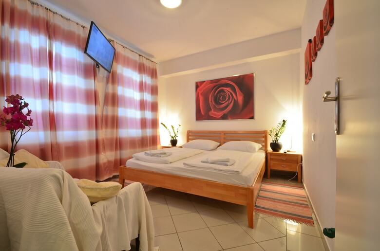 Apartamentos Ajo Vienna Garden - Contactless Check-in