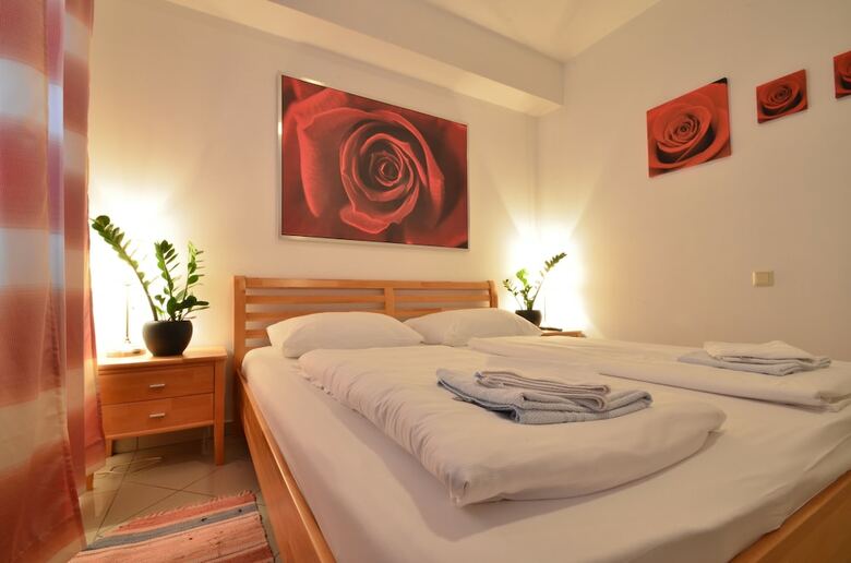 Apartamentos Ajo Vienna Garden - Contactless Check-in