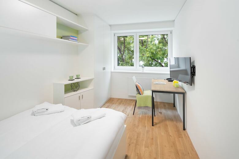 Mynext - Hotel Leo