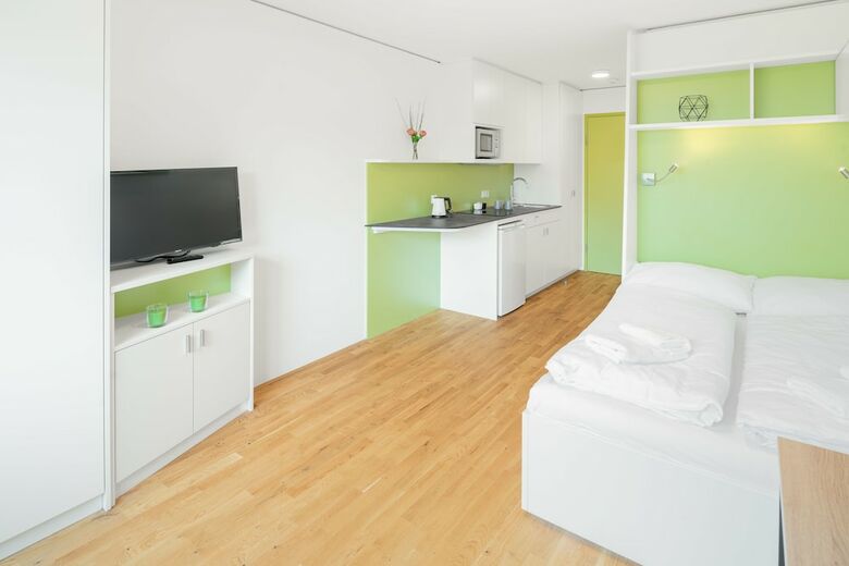 Mynext - Hotel Leo