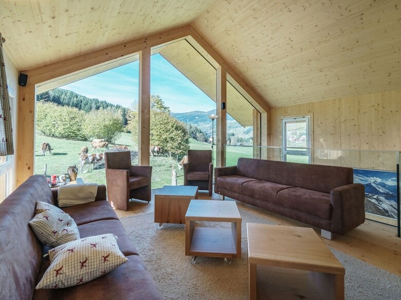 Luxurious Chalet In Sankt Georgen Ob Murau With Jacuzzi