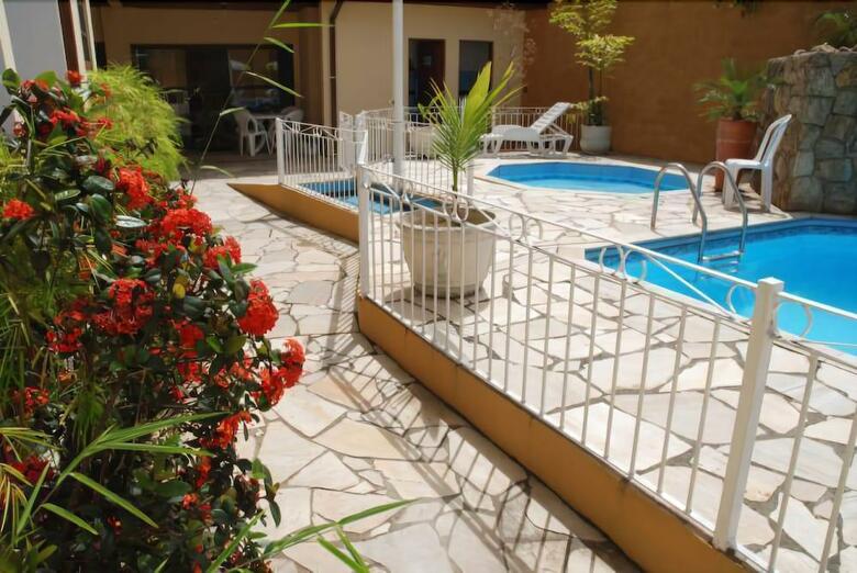 Hotel Pousada Farol Do Itagu�