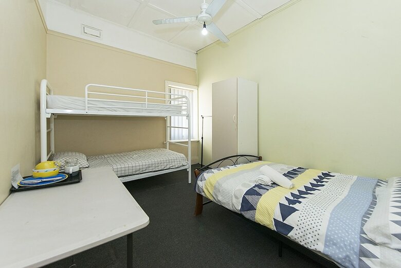 Hostal Victoria Park Lodge - Hostel