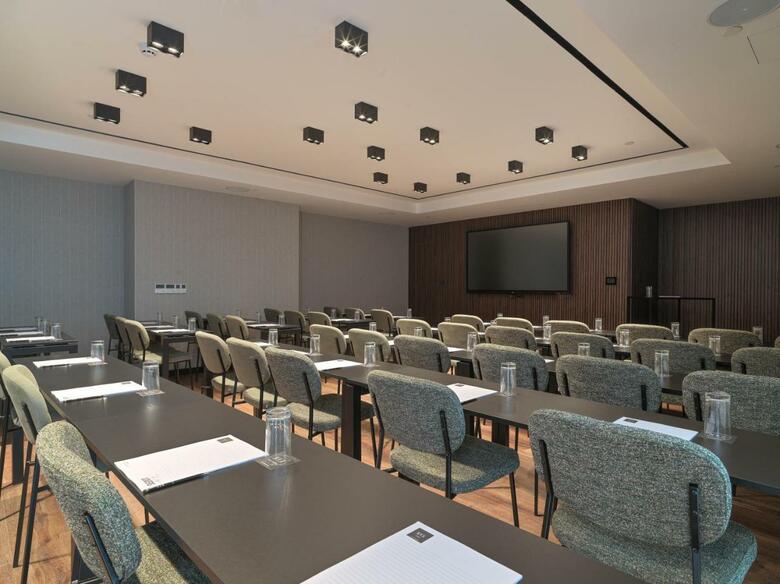 Nyx Hotel Limassol By Leonardo Hotels