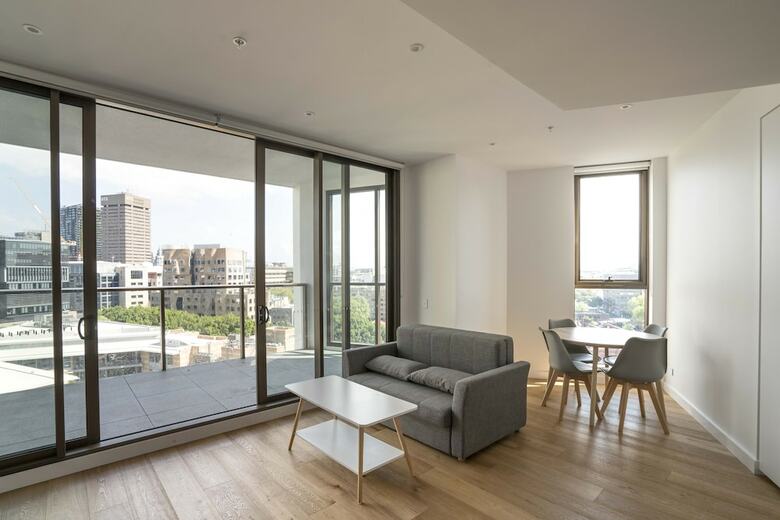 Modern Apartment In Darling Harbour
