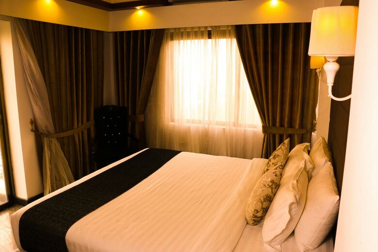 Hotel Monsoon Inn
