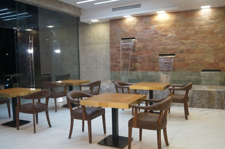 Hotel Coventina Lake Suites