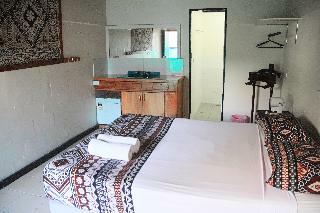 Hotel Travellers Beach Resort