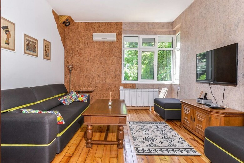 Fm Deluxe 2-bdr Apartment - The Balkan