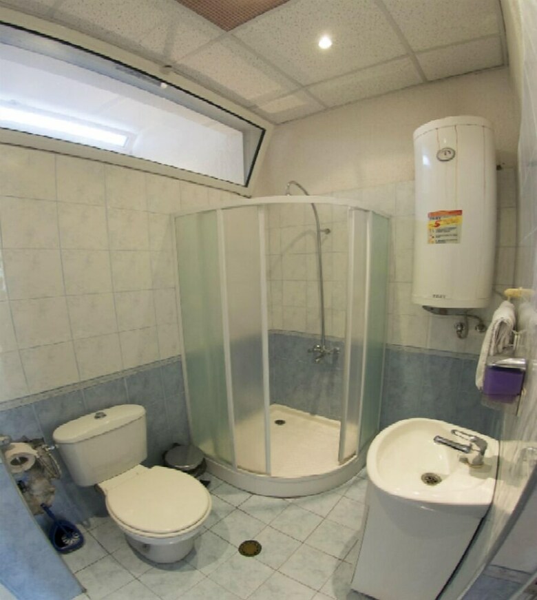 Hostal Galiani Guestrooms