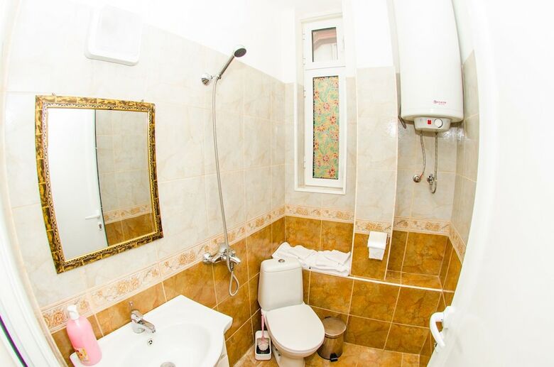 Hostal Galiani Guestrooms