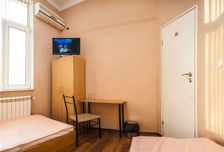 Hostal Galiani Guestrooms