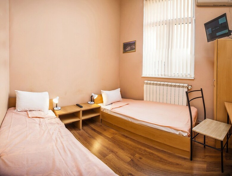 Hostal Galiani Guestrooms