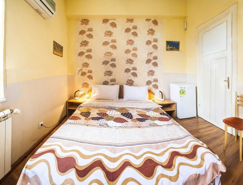 Hostal Galiani Guestrooms